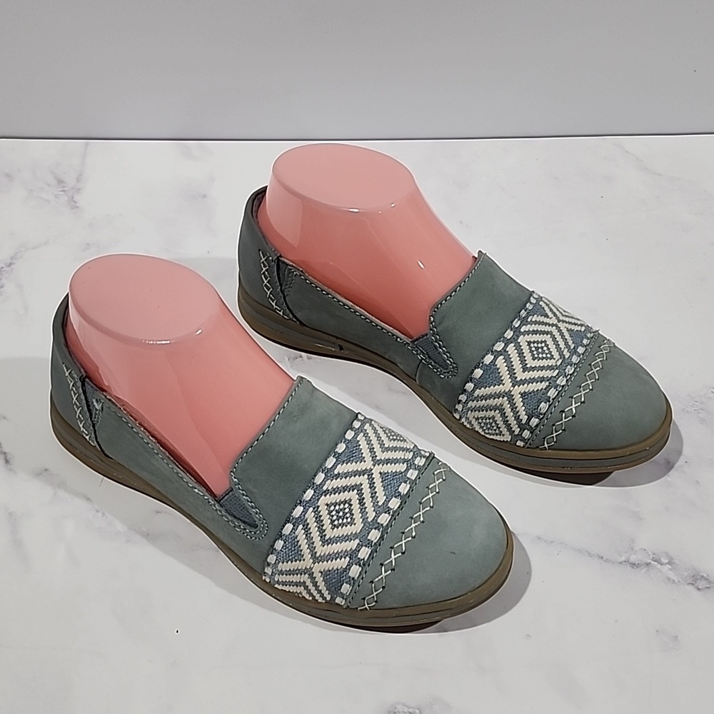 Earth Origins Steel Blue Bailey Slip On Flat Leather Shoes
